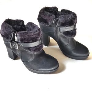 GUESS Black Faux Fur Trim Heeled Ankle Boots - Size 7.5 M Like New Y2K